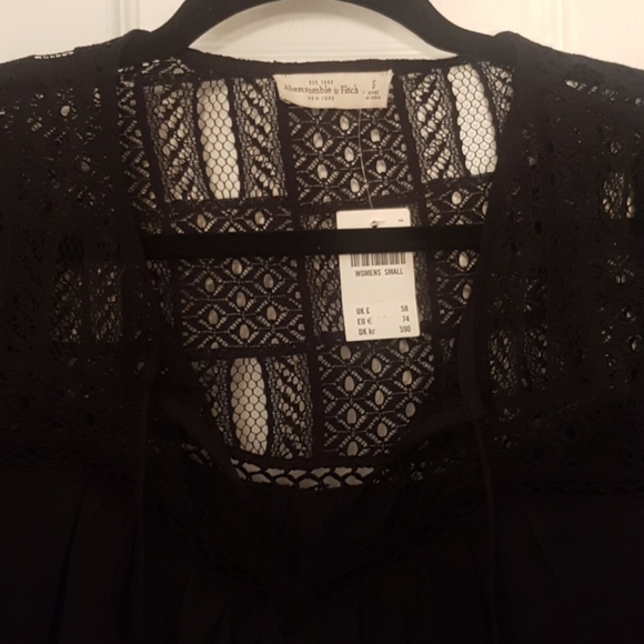 NWT Abercrombie & Fitch top - Picture 5 of 13